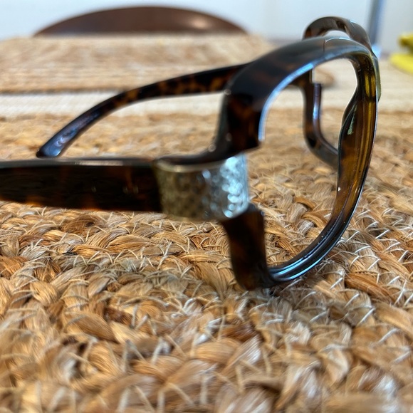 GUCCI frames Authentic! Great for sunglasses! - Picture 4 of 11